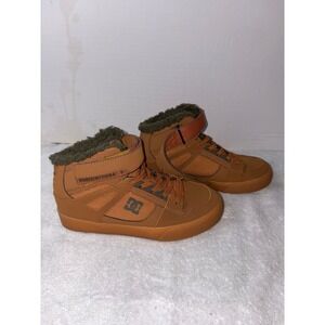 DC Youth's Pure High-Top Winter Skate Shoes Fur Lined Brown‎ Size 2.5